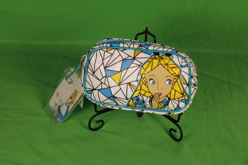 Loungefly Heart Logo Alice in Wonderland Makeup Pouch – Rare – NWT w/ Defects